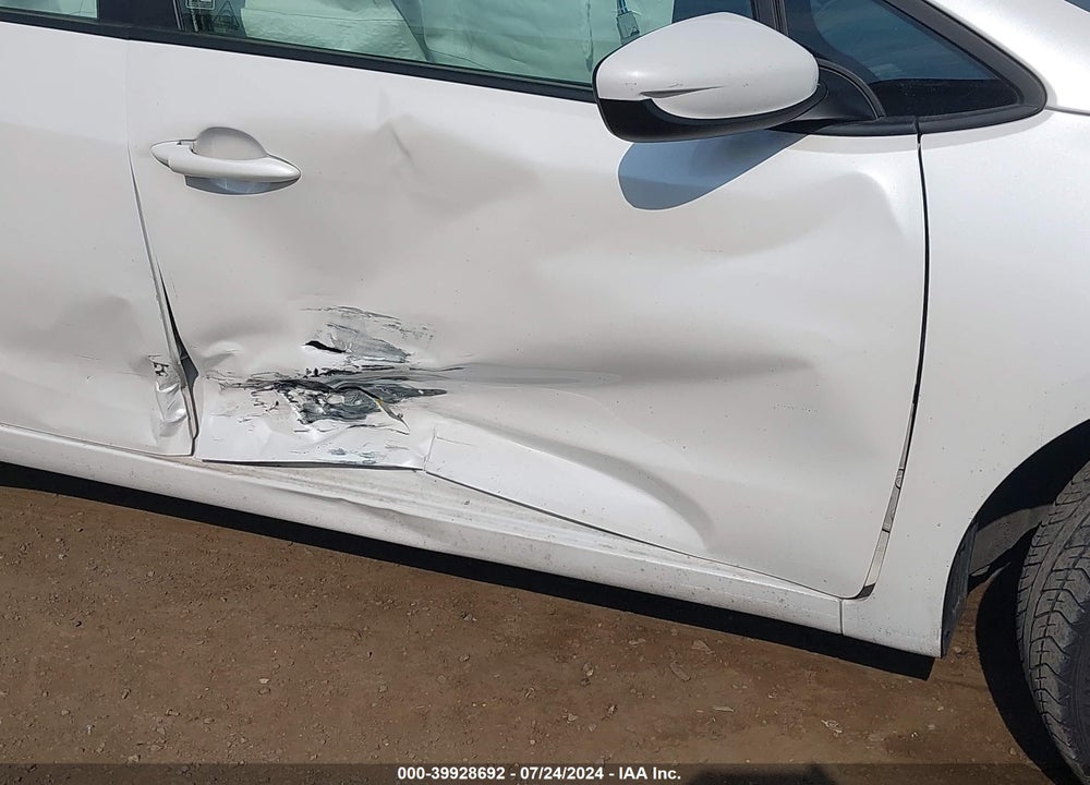 2018 KIA FORTE LX VIN: 3KPFL4A75JE257345