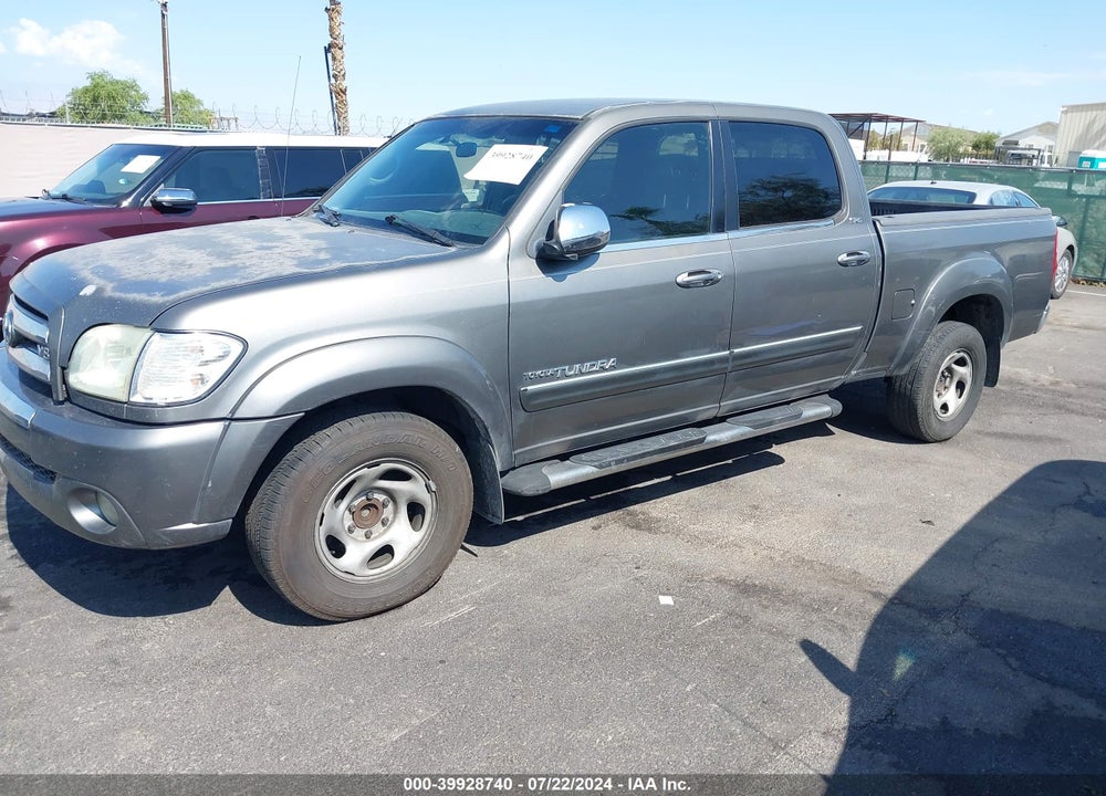2004 TOYOTA TUNDRA SR5 V8 VIN: 5TBET34164S462785