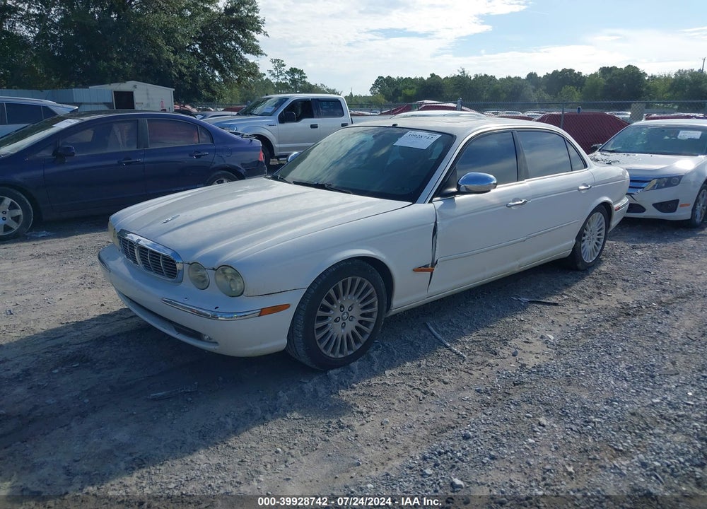 2005 JAGUAR XJ VANDEN PLAS VIN: SAJWA82CX5SG36759