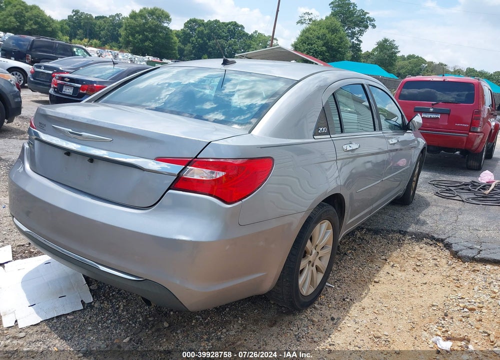 2013 CHRYSLER 200 LIMITED VIN: 1C3CCBCGXDN635958