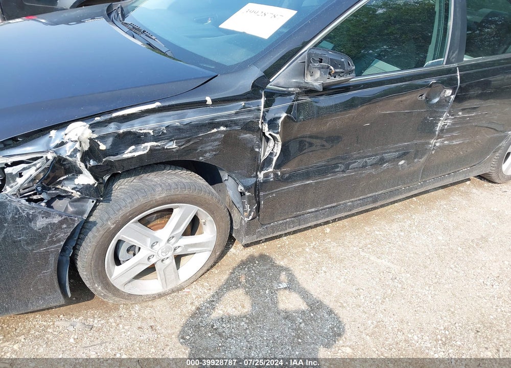 2012 TOYOTA CAMRY SE VIN: 4T1BF1FK3CU098651