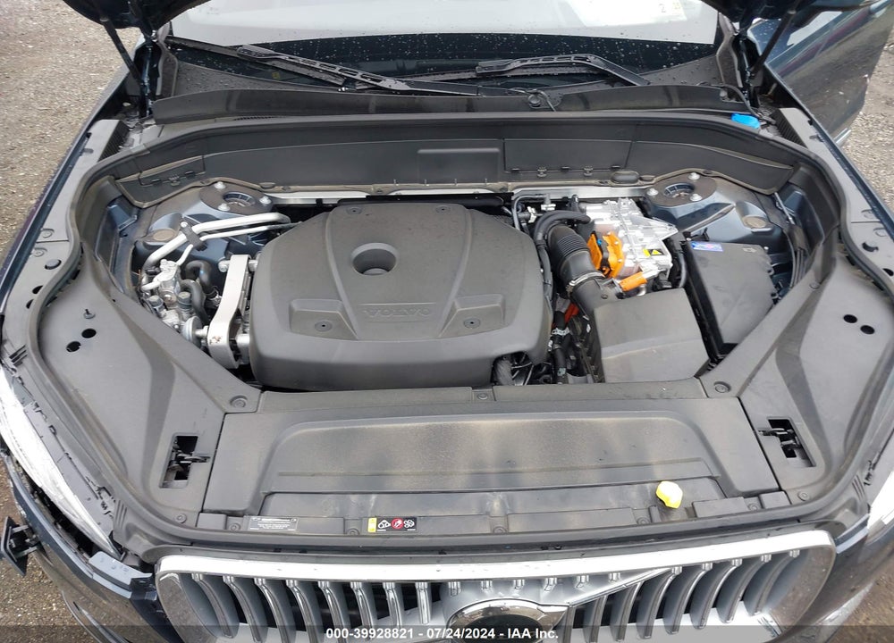 2024 VOLVO XC90 RECHARGE PLUG-IN HYBRID T8 ULTIMATE BRIGHT THEME 7-SEATER VIN: YV4H60CF8R1216023
