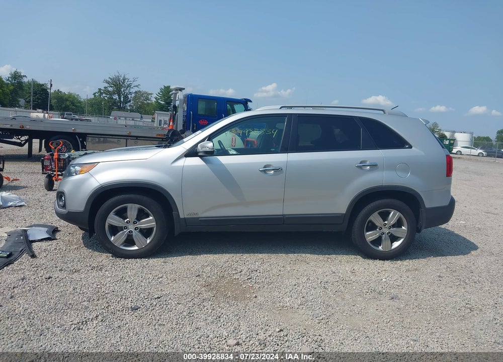2013 KIA SORENTO EX V6 VIN: 5XYKUDA22DG411310
