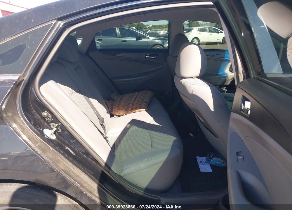 2013 HYUNDAI SONATA GLS VIN: 5NPEB4AC7DH547940