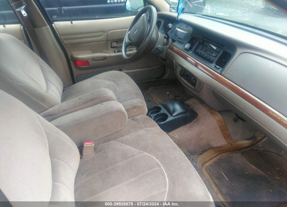 2002 FORD CROWN VICTORIA STANDARD VIN: 2FAFP73W52X147536