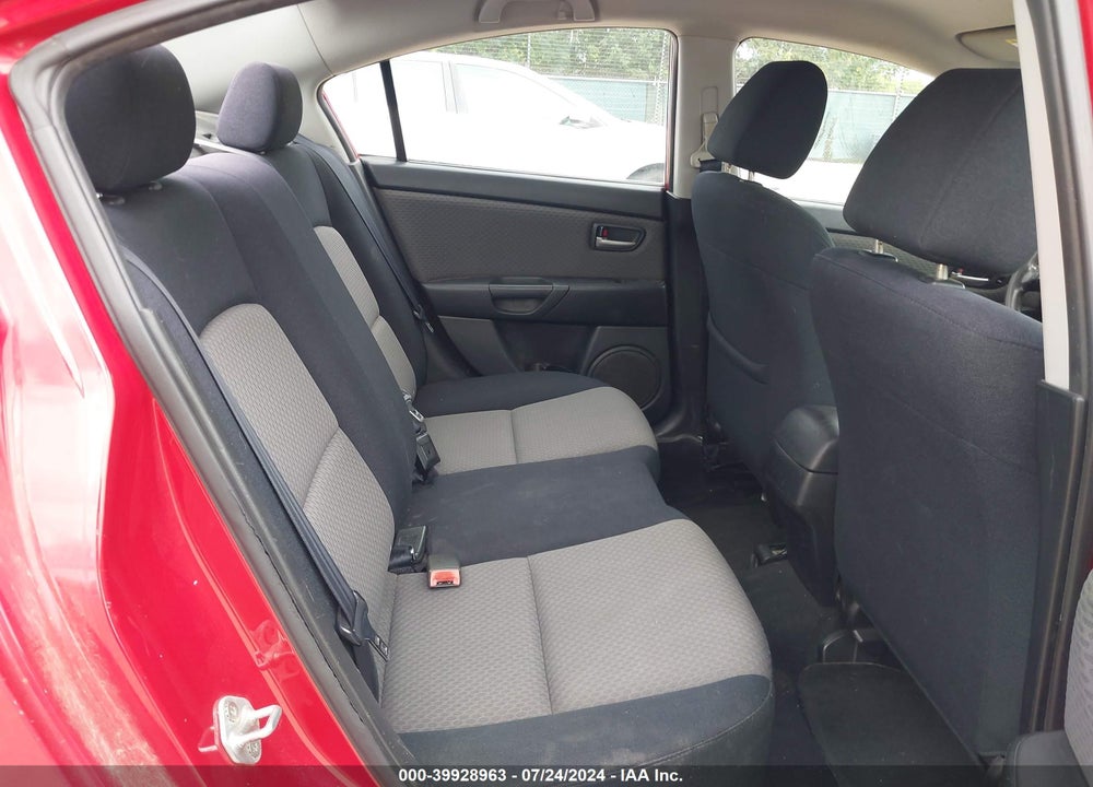 2006 MAZDA 3 I VIN: JM1BK12F161446039