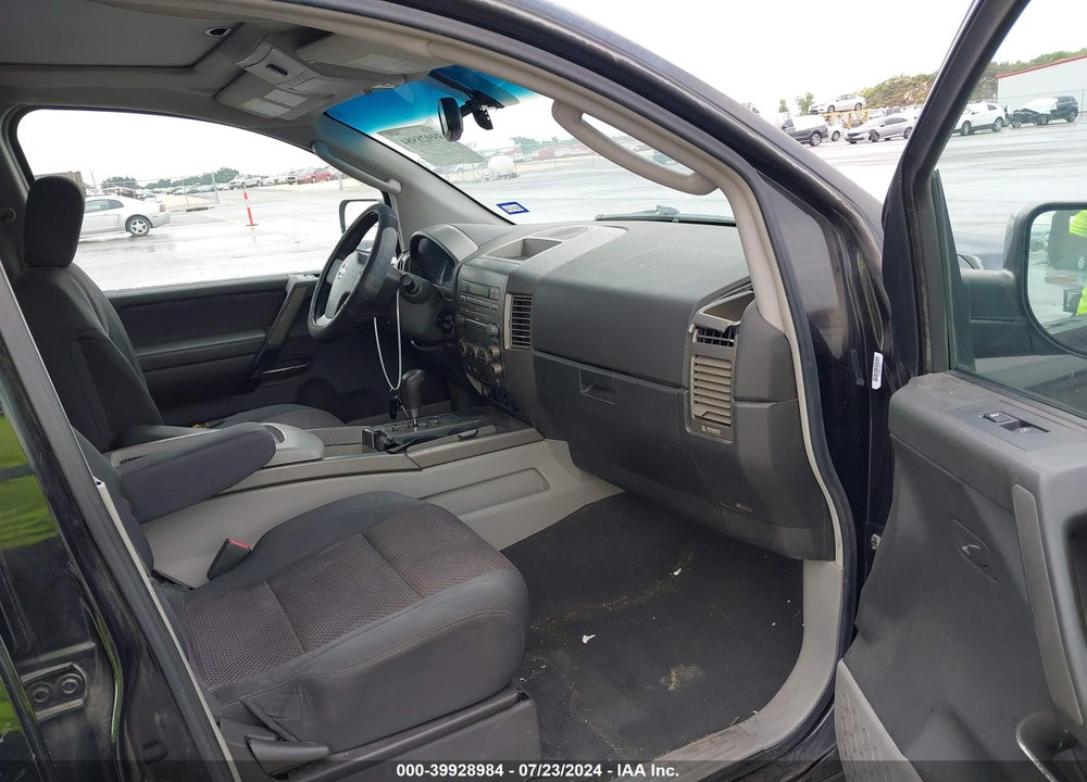 2004 NISSAN PATHFINDER ARMADA SE VIN: 5N1AA08A74N744679