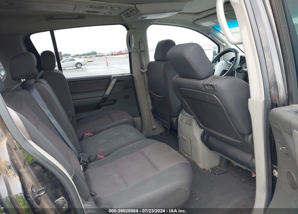 2004 NISSAN PATHFINDER ARMADA SE VIN: 5N1AA08A74N744679