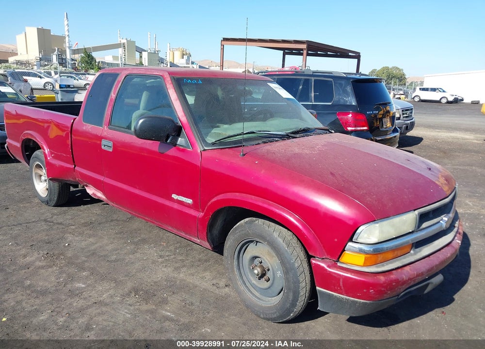 2002 CHEVROLET S-10 LS VIN: 1GCCS19WX28143045