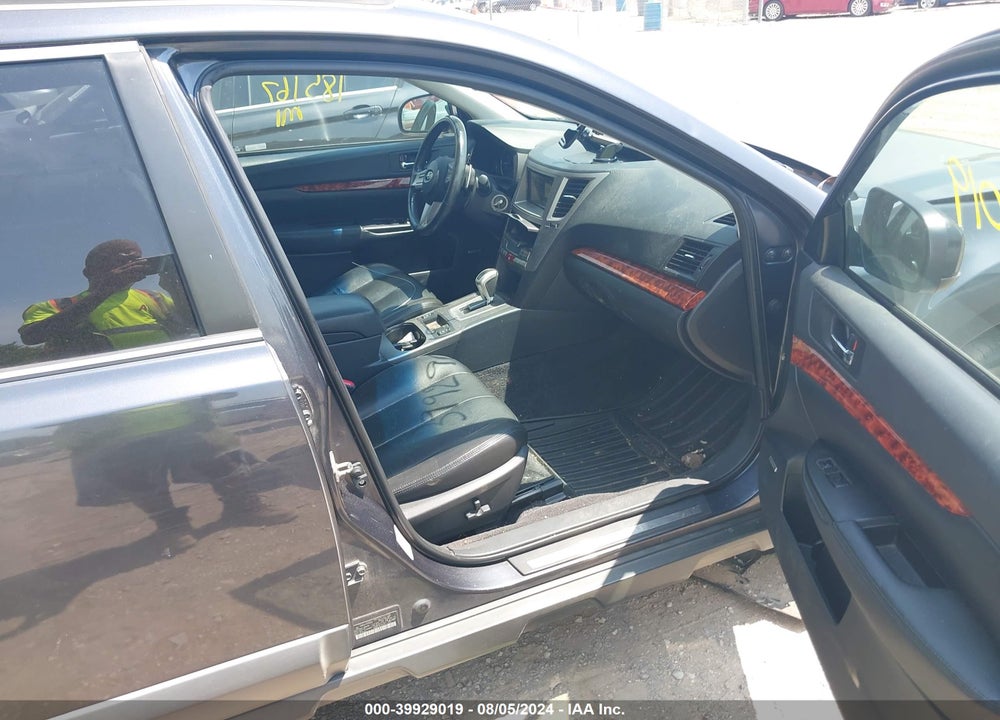 2010 SUBARU OUTBACK 2.5I LIMITED VIN: 4S4BRCKC1A3320379