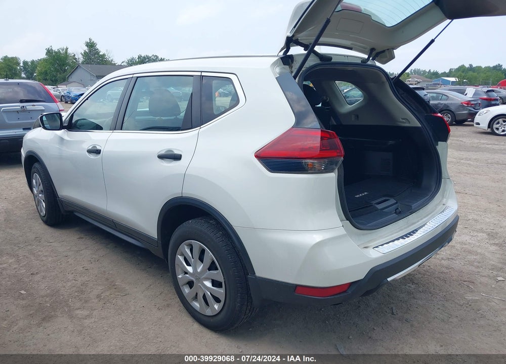 2018 NISSAN ROGUE S VIN: 5N1AT2MV6JC840308