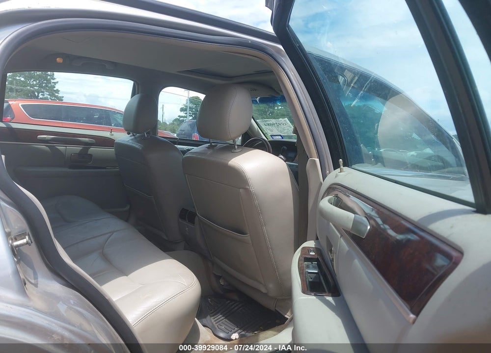 2007 LINCOLN TOWN CAR SIGNATURE LIMITED VIN: 1LNHM82V47Y622025