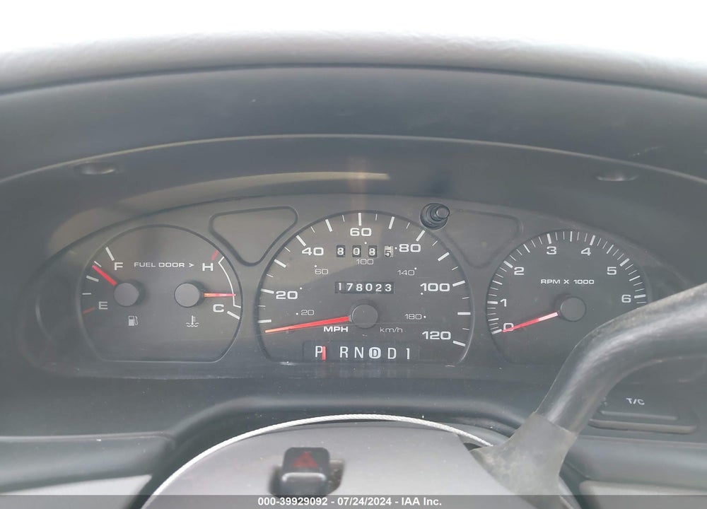 2002 FORD TAURUS SE VIN: 1FAHP53U62G185939