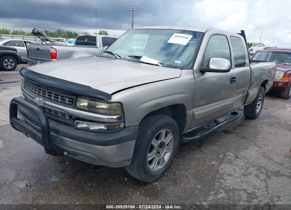 2000 CHEVROLET SILVERADO 1500 LS VIN: 2GCEK19T3Y1248164