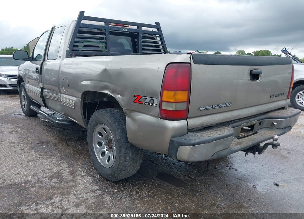 2000 CHEVROLET SILVERADO 1500 LS VIN: 2GCEK19T3Y1248164