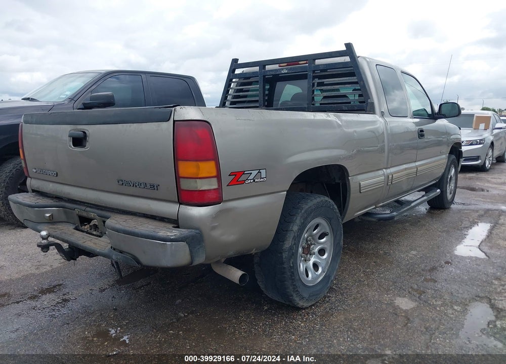 2000 CHEVROLET SILVERADO 1500 LS VIN: 2GCEK19T3Y1248164