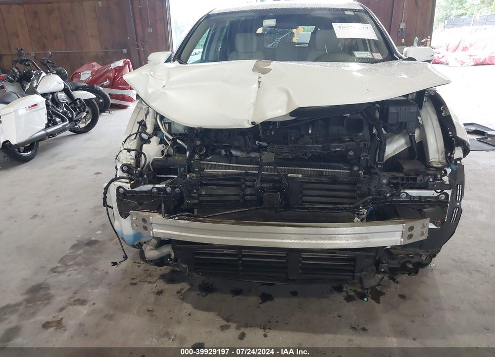 2018 HONDA CR-V EX VIN: 2HKRW2H57JH624075