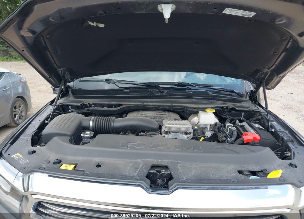 2023 RAM 1500 LAIE  4X4 5'7 BOX VIN: 1C6SRFJT8PN613546