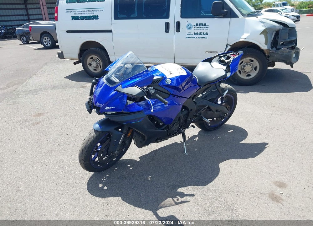 2023 YAMAHA YZFR1 VIN: JYARN66E8PA003498