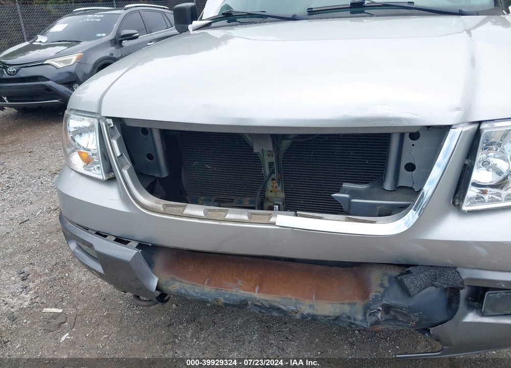 2004 FORD EXPEDITION XLT VIN: 1FMPU16W54LA21415