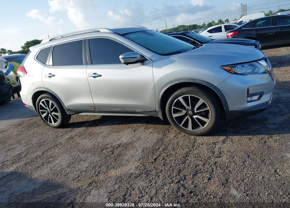 2018 NISSAN ROGUE SL VIN: JN8AT2MT4JW488822