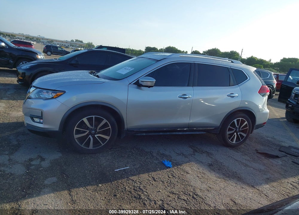 2018 NISSAN ROGUE SL VIN: JN8AT2MT4JW488822