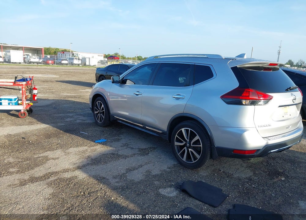 2018 NISSAN ROGUE SL VIN: JN8AT2MT4JW488822