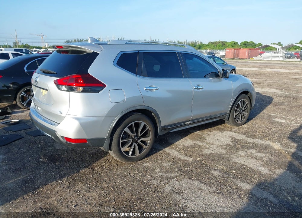 2018 NISSAN ROGUE SL VIN: JN8AT2MT4JW488822