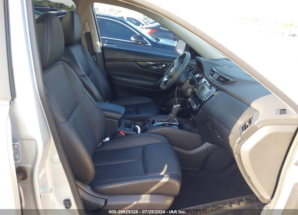 2018 NISSAN ROGUE SL VIN: JN8AT2MT4JW488822