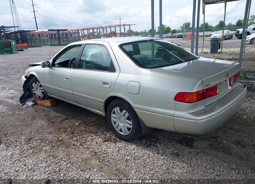2001 TOYOTA CAMRY LE VIN: JT2BG22KX10596727