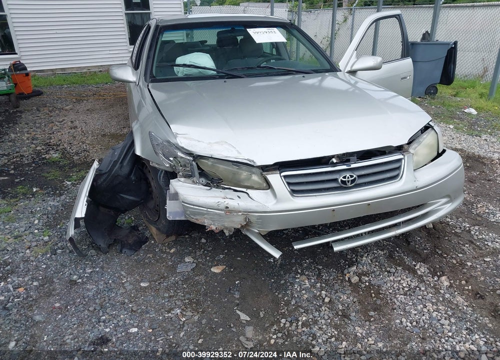 2001 TOYOTA CAMRY LE VIN: JT2BG22KX10596727
