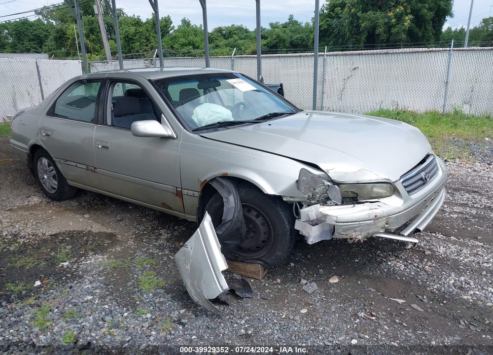 2001 TOYOTA CAMRY LE VIN: JT2BG22KX10596727