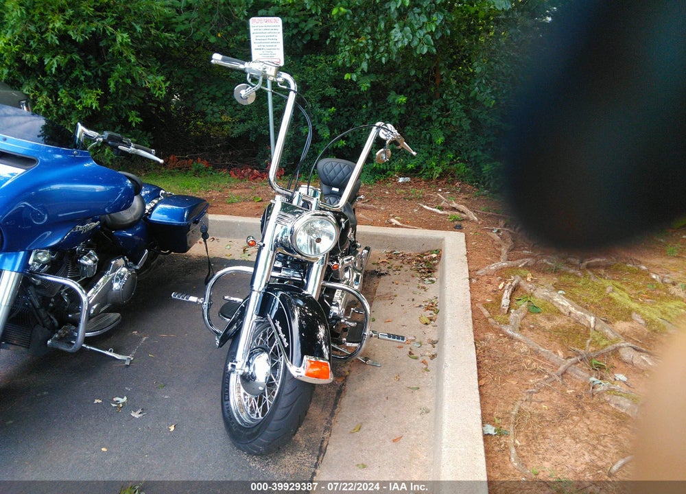 2012 HARLEY-DAVIDSON FLSTC HERITAGE SOFTAIL CLASSIC VIN: 1HD1BWV14CB018771