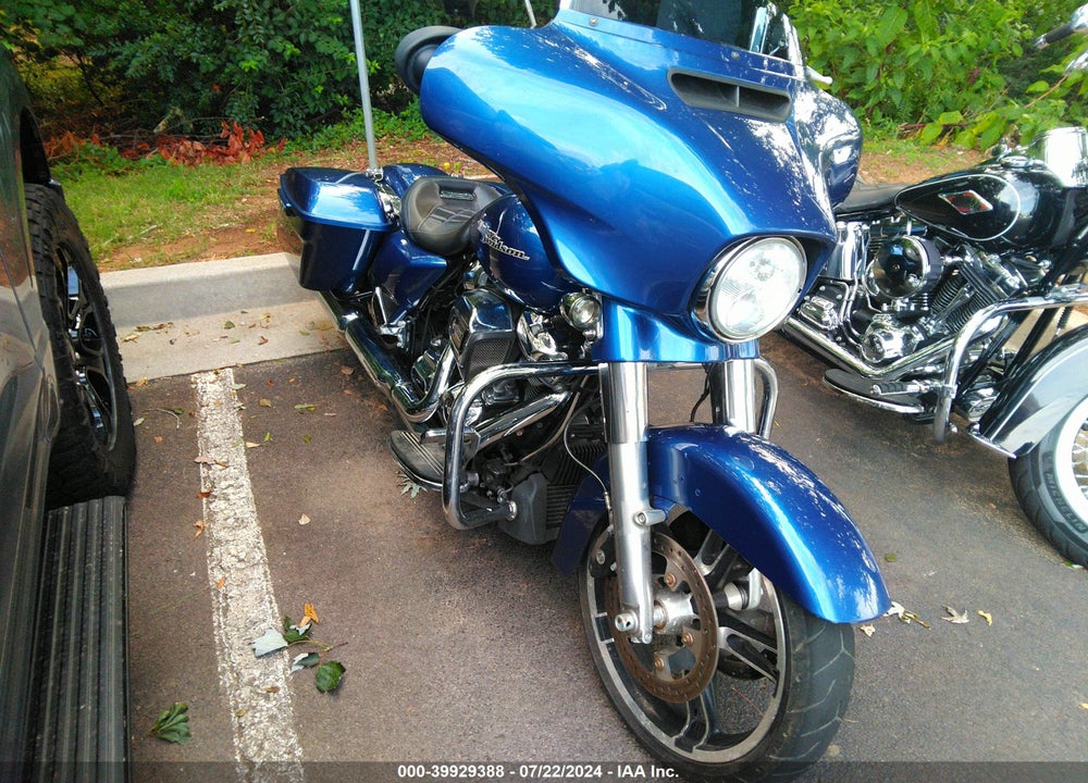 2017 HARLEY-DAVIDSON FLHXS STREET GLIDE SPECIAL VIN: 1HD1KRC12HB659316