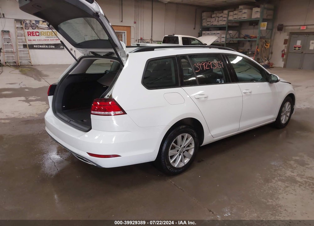 2018 VOLKSWAGEN GOLF SPORTWAGEN TSI S VIN: 3VW717AU7JM755275