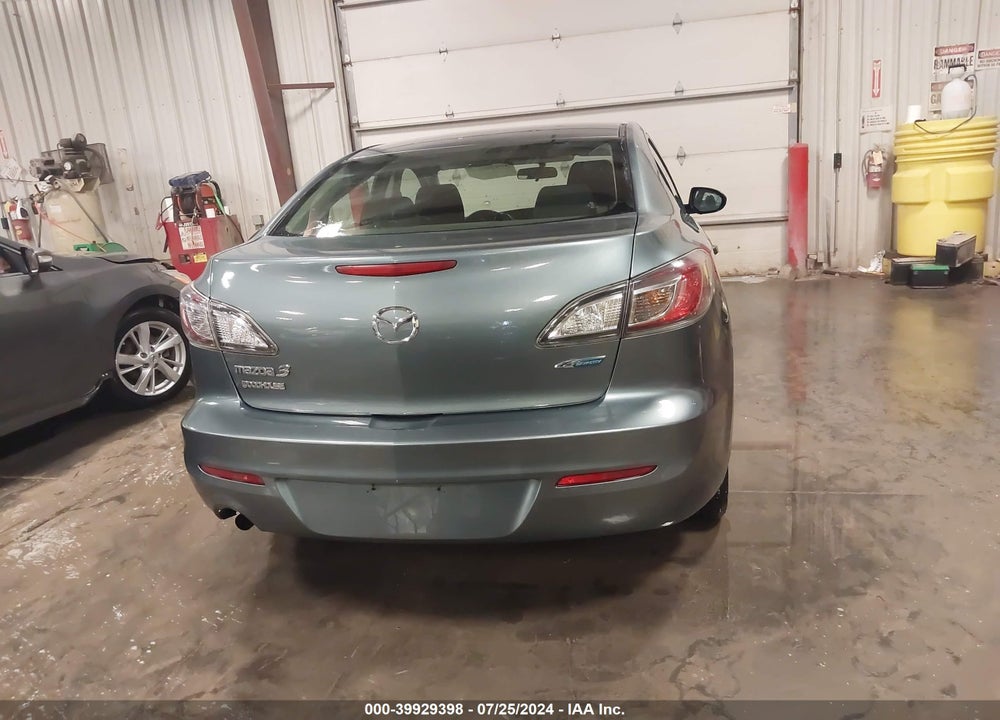 2013 MAZDA 3 I SPORT VIN: JM1BL1U75D1758185
