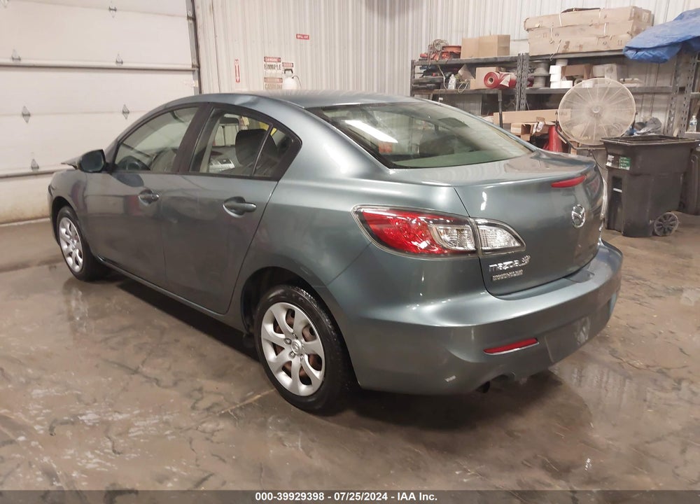 2013 MAZDA 3 I SPORT VIN: JM1BL1U75D1758185