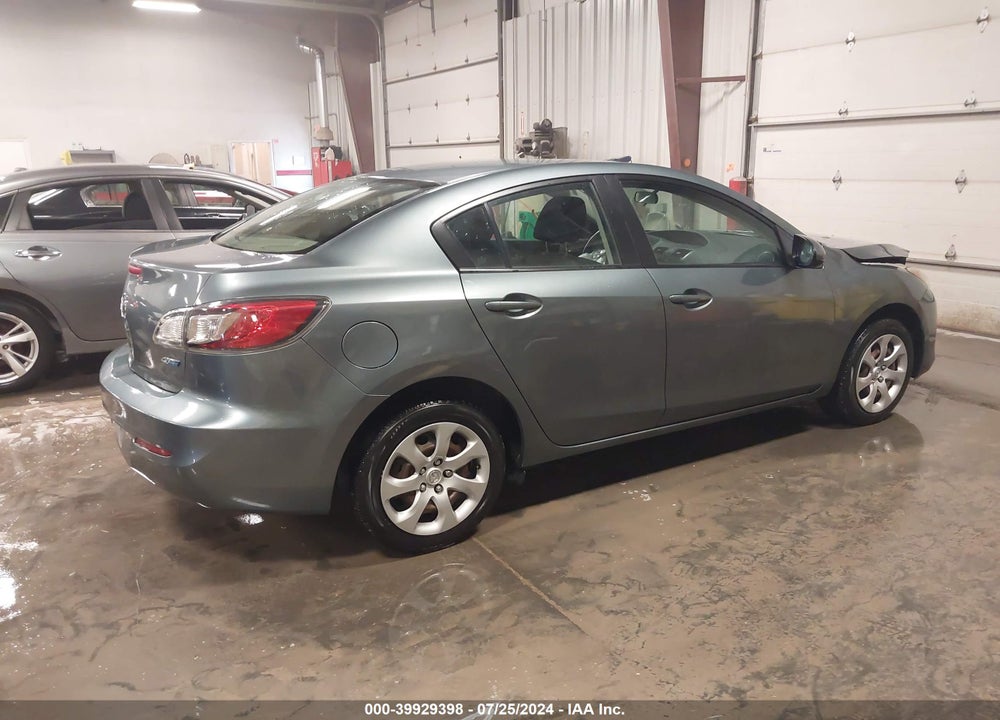 2013 MAZDA 3 I SPORT VIN: JM1BL1U75D1758185