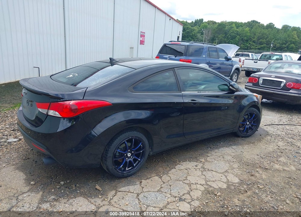 2013 HYUNDAI ELANTRA VIN: KMHDH6AE9DU003481