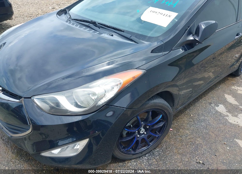 2013 HYUNDAI ELANTRA VIN: KMHDH6AE9DU003481