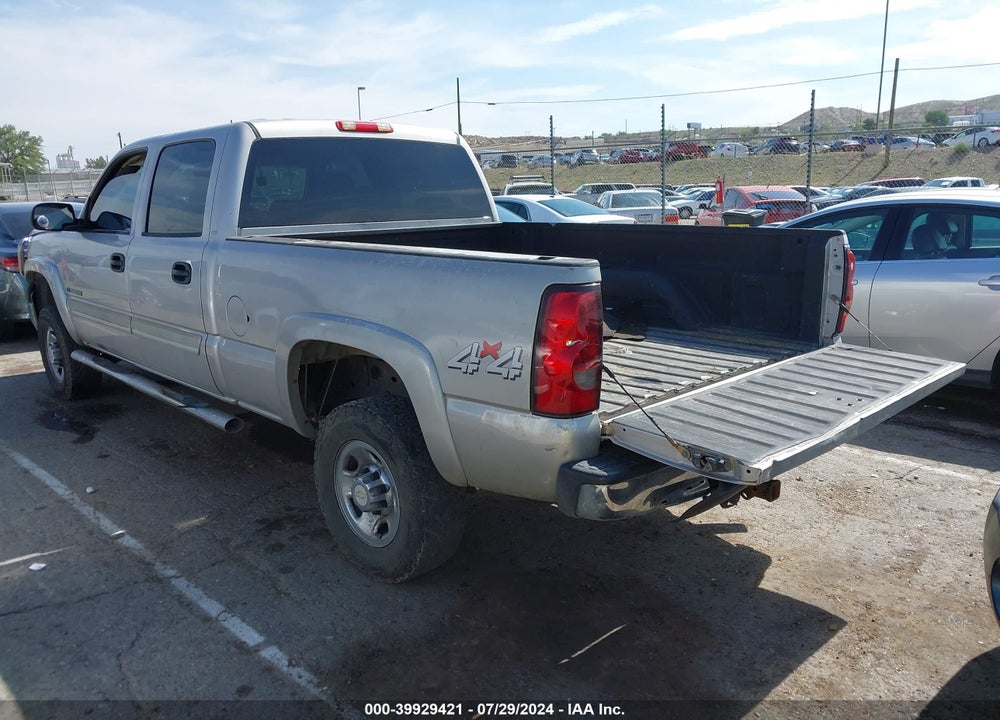2005 CHEVROLET SILVERADO 2500HD LS VIN: 1GCHK23U85F970349