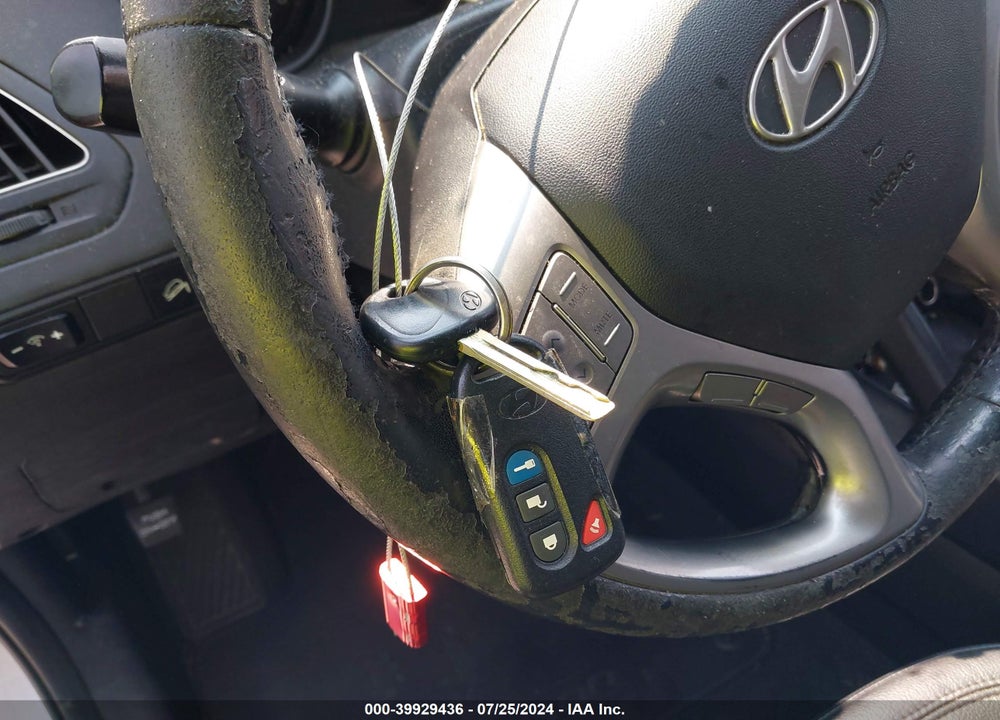 2013 HYUNDAI TUCSON GLS VIN: KM8JU3AC2DU547722
