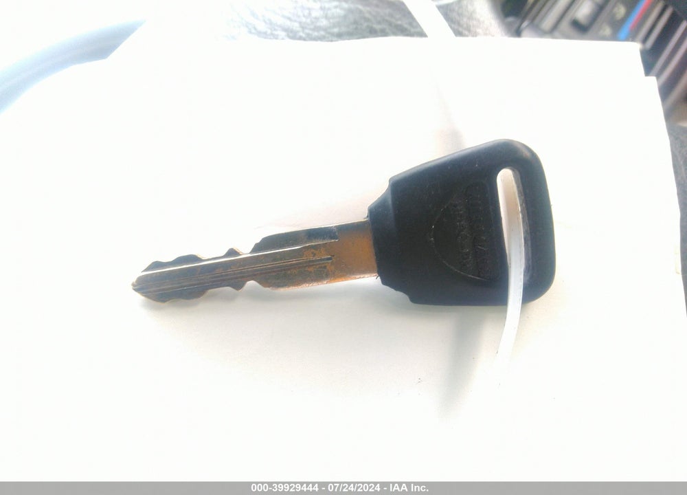 1996 HONDA CIVIC LX VIN: 2HGEJ6678TH534598