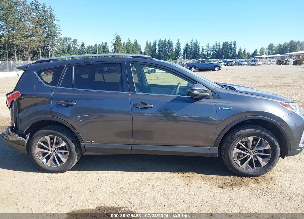 2018 TOYOTA RAV4 HYBRID LE VIN: JTMRJREV2JD215841