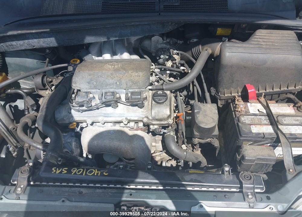 1999 TOYOTA SIENNA XLE VIN: 4T3ZF13CXXU109198