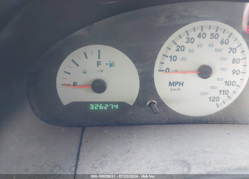 2005 CHRYSLER TOWN & COUNTRY LX VIN: 2C4GP44R15R472246