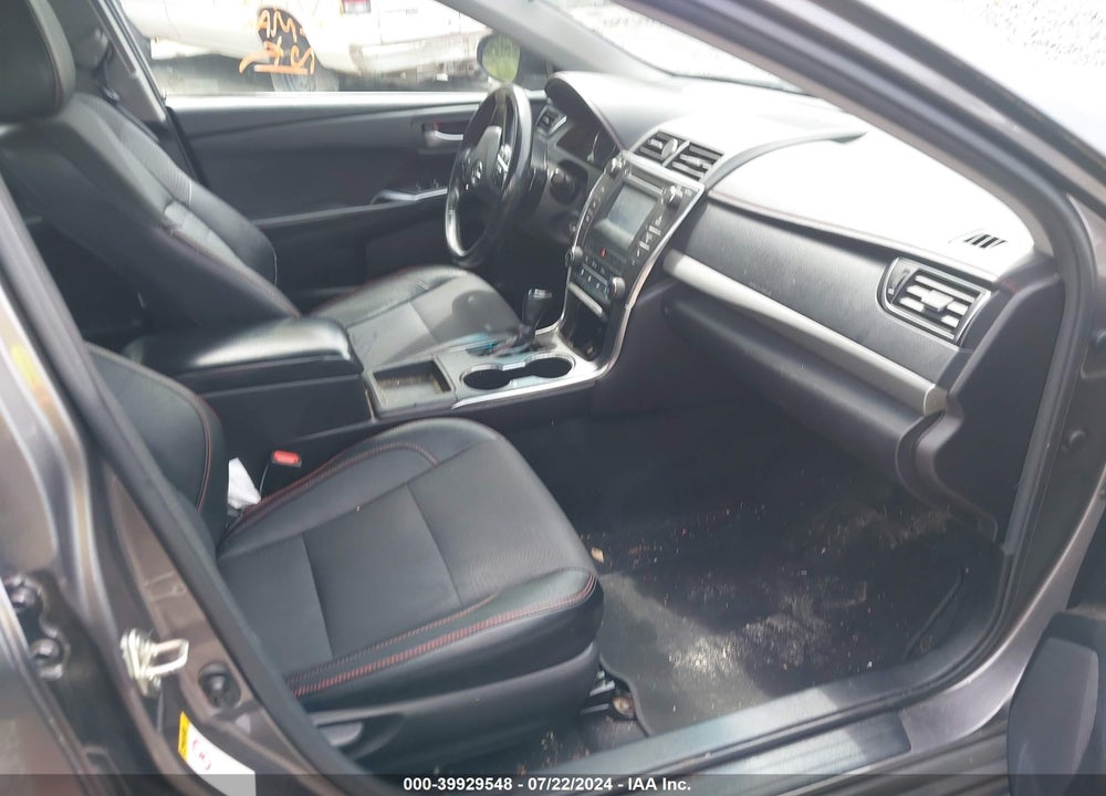 2017 TOYOTA CAMRY SE VIN: 4T1BF1FK2HU298587