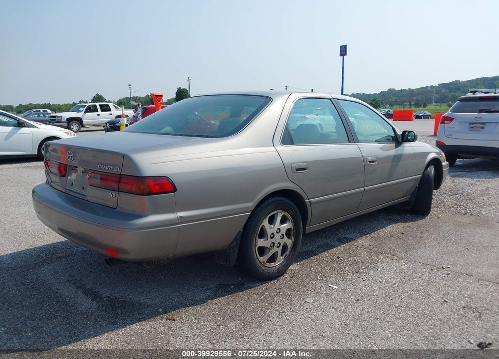 1997 TOYOTA CAMRY XLE V6 VIN: 4T1BF22K6VU037115