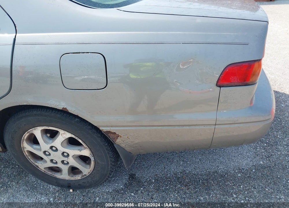 1997 TOYOTA CAMRY XLE V6 VIN: 4T1BF22K6VU037115