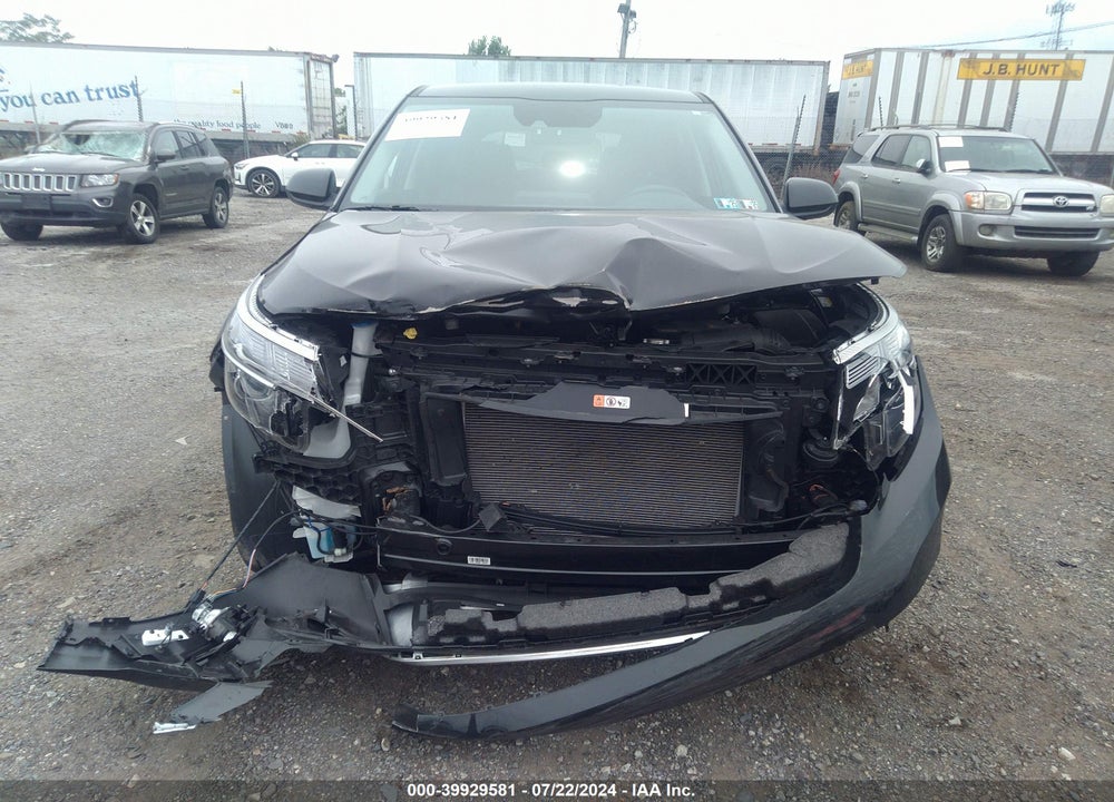 2023 KIA SELTOS LX VIN: KNDEPCAA0P7427884